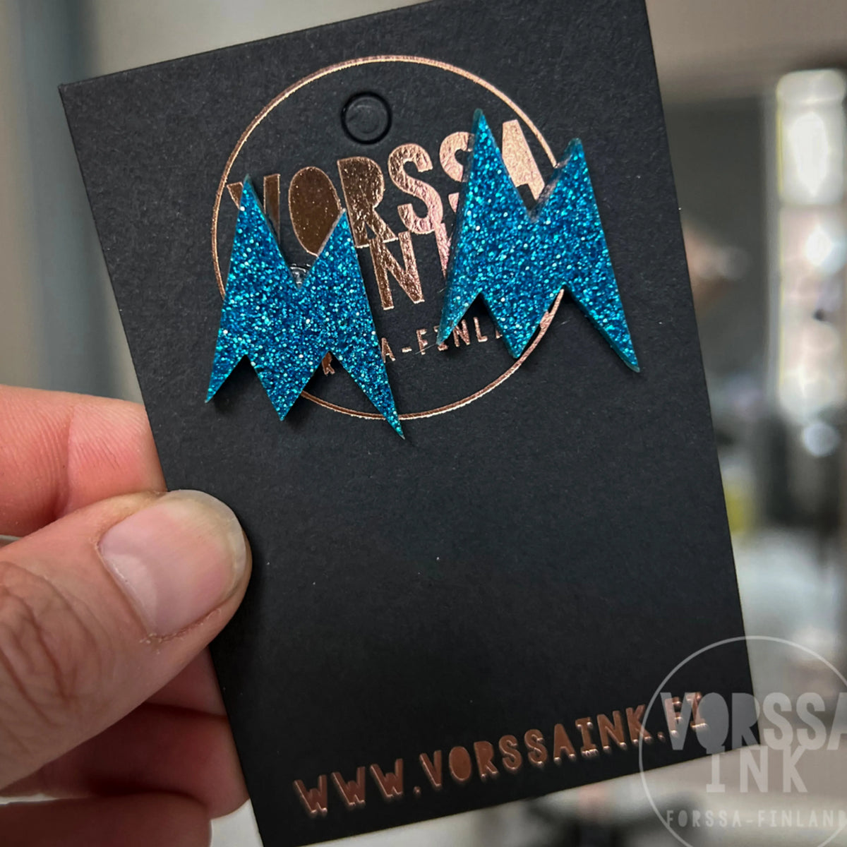 Maija Vilkkumaa korvikset | Vorssa Ink